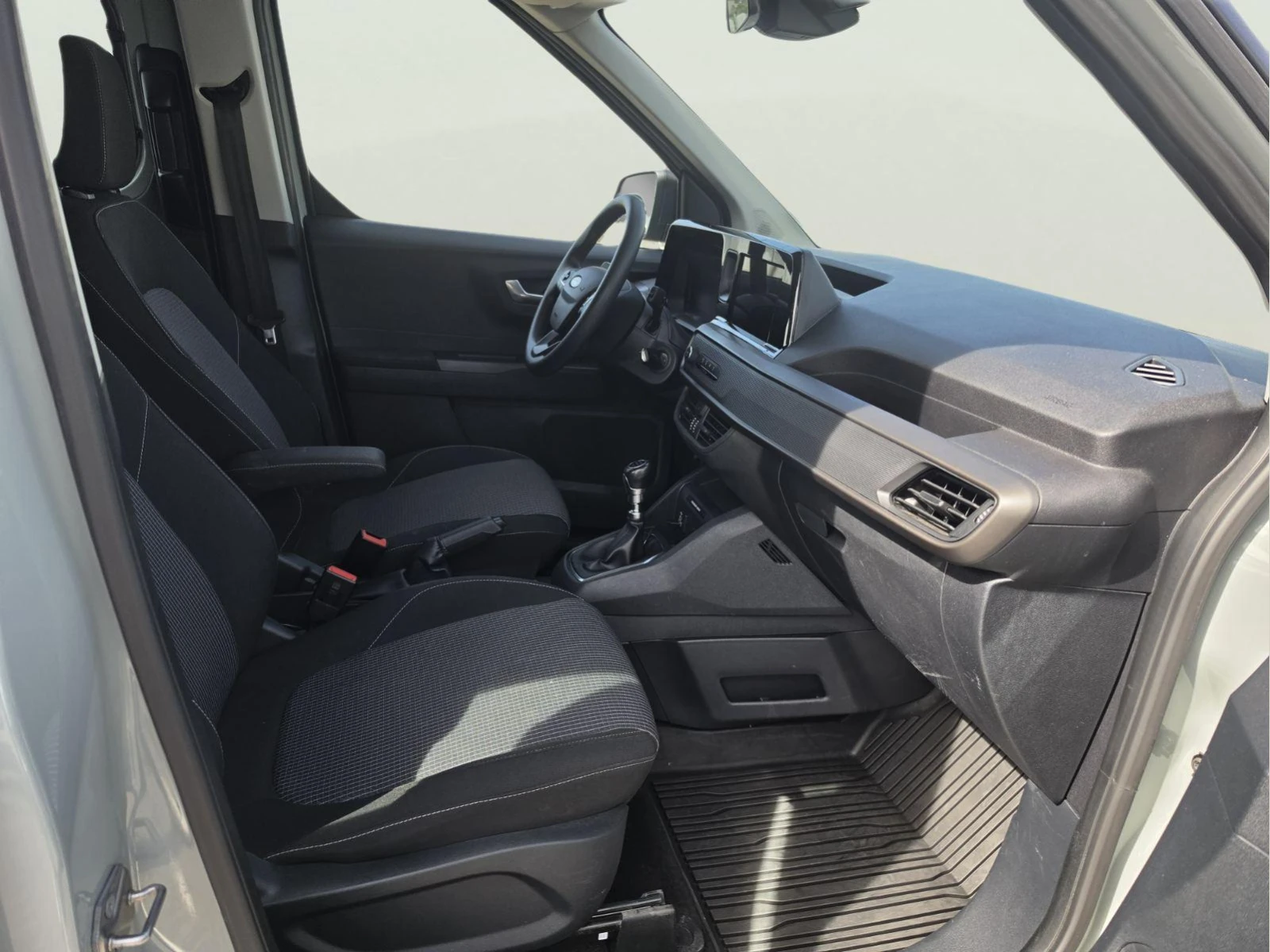 Ford Courier 1.0 EcoBoost, снимка 9 - Автомобили и джипове - 56341513