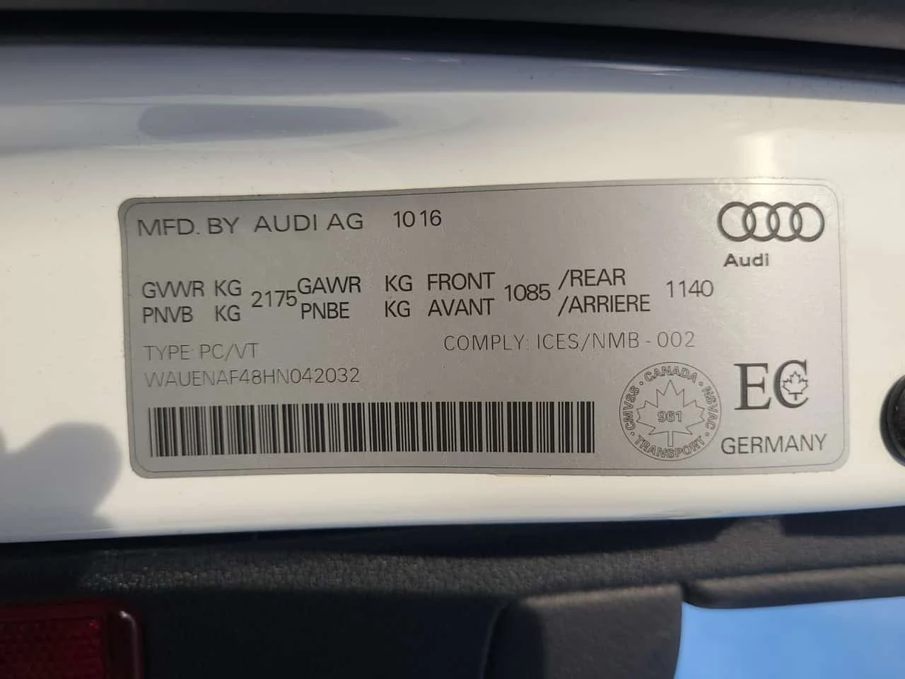 Audi A4 * 4dr Sdn Auto Quattro Progressiv * CARFAX *  | Mobile.bg � ����������� 16