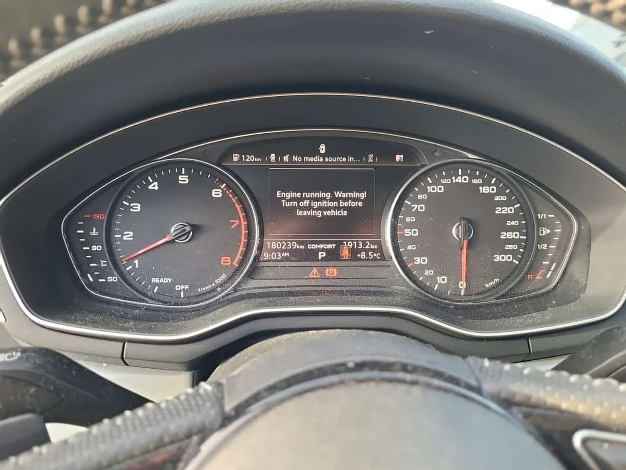 Audi A4 * 4dr Sdn Auto Quattro Progressiv * CARFAX *  | Mobile.bg � ����������� 9
