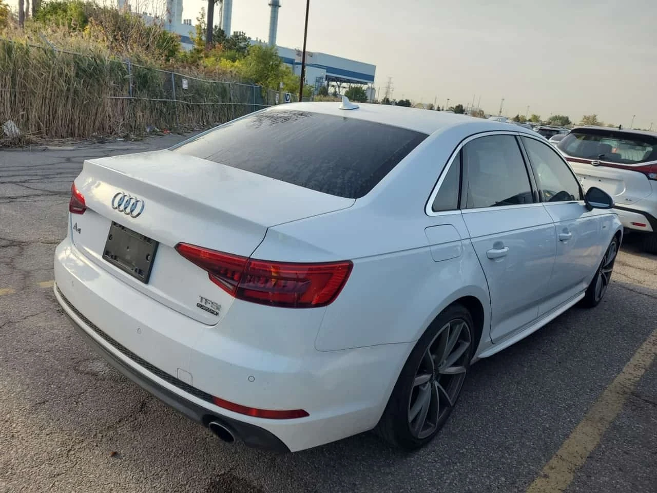Audi A4 * 4dr Sdn Auto Quattro Progressiv * CARFAX *  | Mobile.bg � ����������� 2