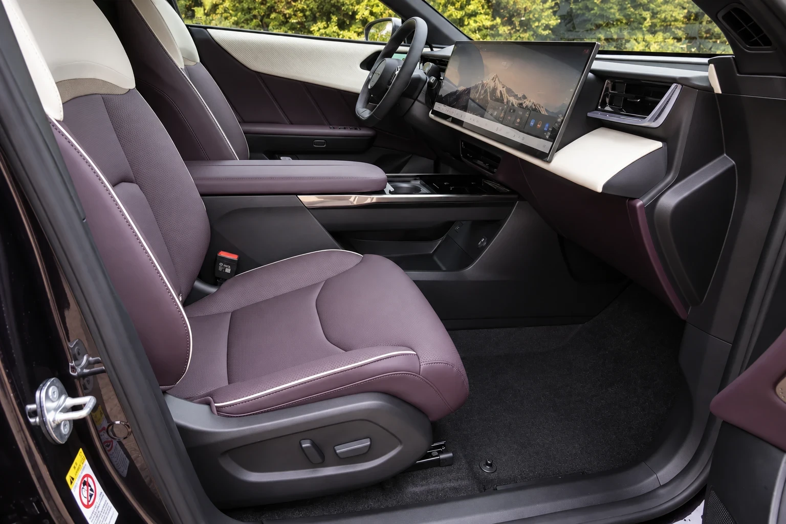 Mazda CX-6e TakumiPlus/Panorama/НАЛИЧЕН, снимка 8 - Автомобили и джипове - 56689925