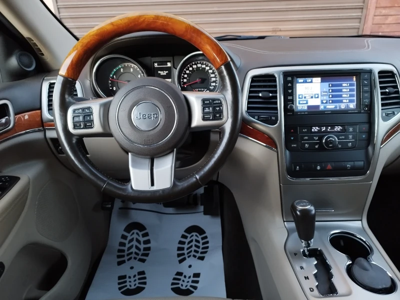 Jeep Grand cherokee 3.0 CRDI 4X4, OVERLAND FULL, FULL , снимка 10 - Автомобили и джипове - 48064862