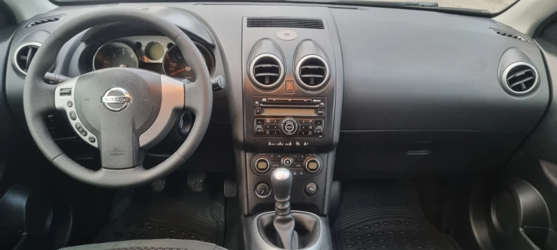 Nissan Qashqai 2.0TDI 4X4 ITALY, снимка 14 - Автомобили и джипове - 49470854