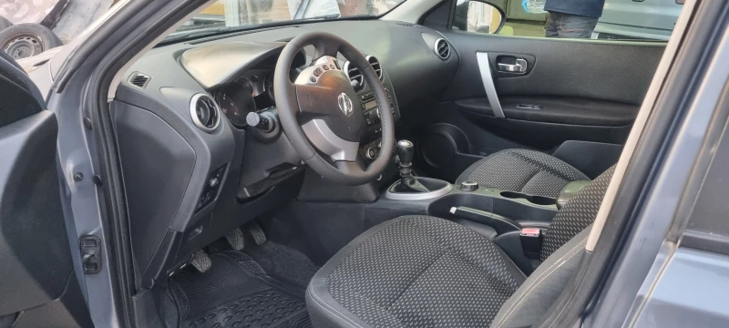 Nissan Qashqai 2.0TDI 4X4 ITALY, снимка 10 - Автомобили и джипове - 49470854