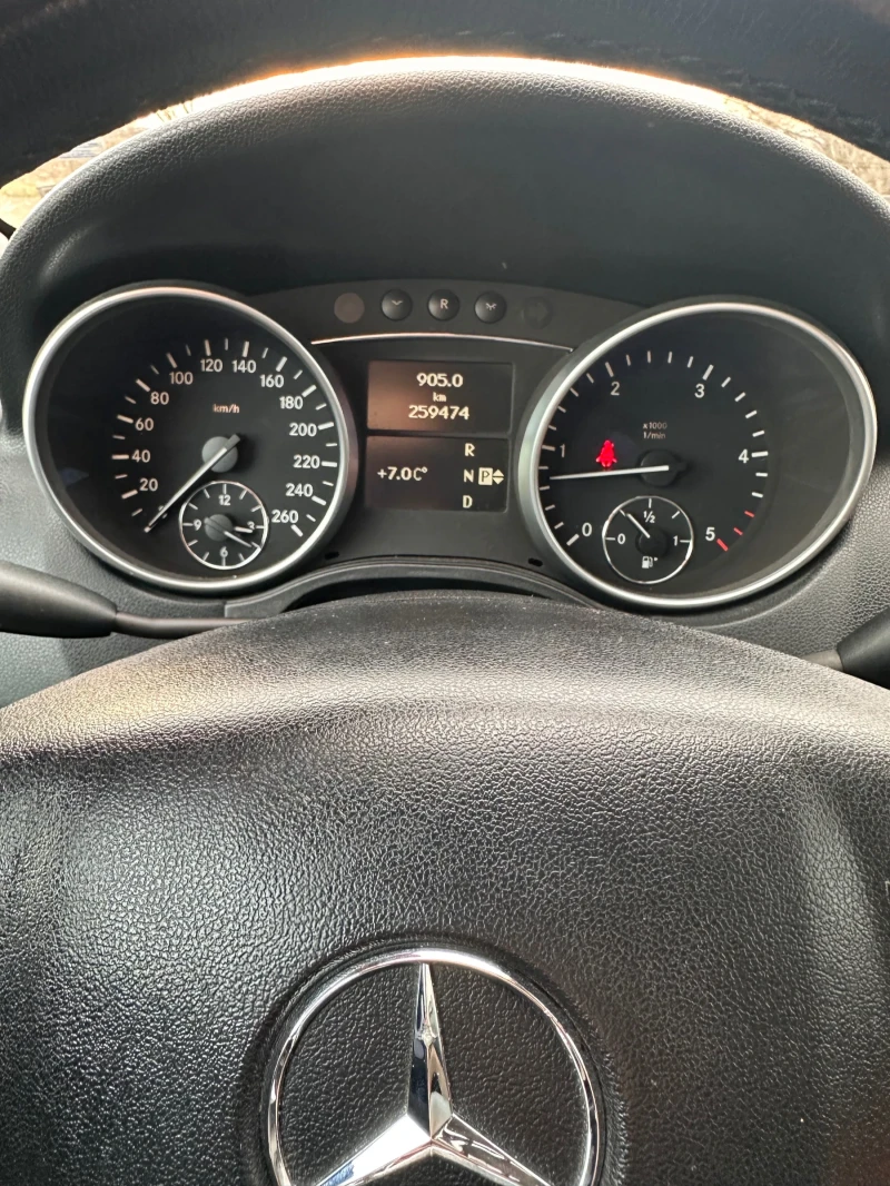 Mercedes-Benz ML 320, снимка 16 - Автомобили и джипове - 48635747