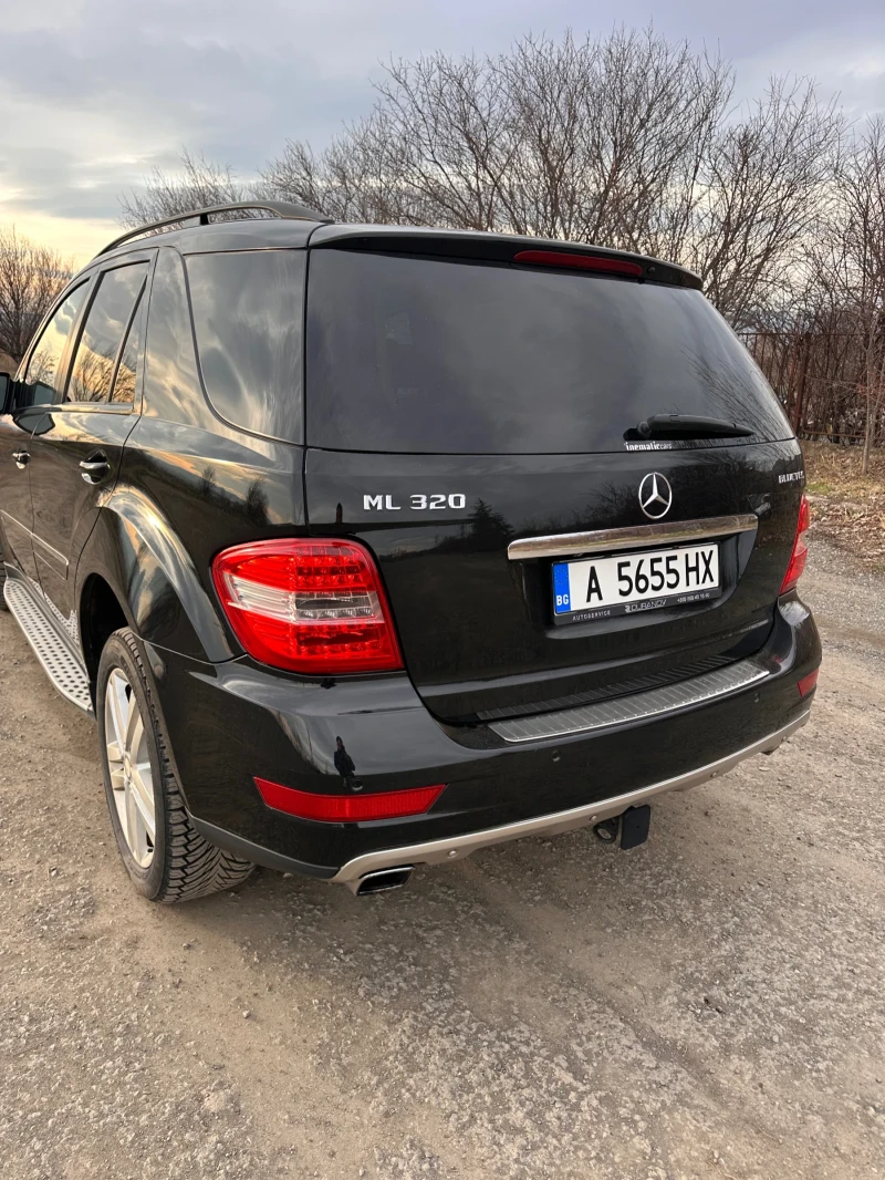 Mercedes-Benz ML 320, снимка 2 - Автомобили и джипове - 48635747