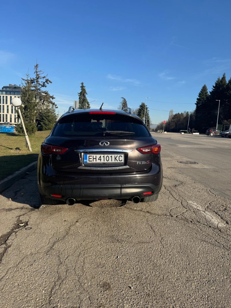 Infiniti Fx 30 D S, снимка 5 - Автомобили и джипове - 49392354