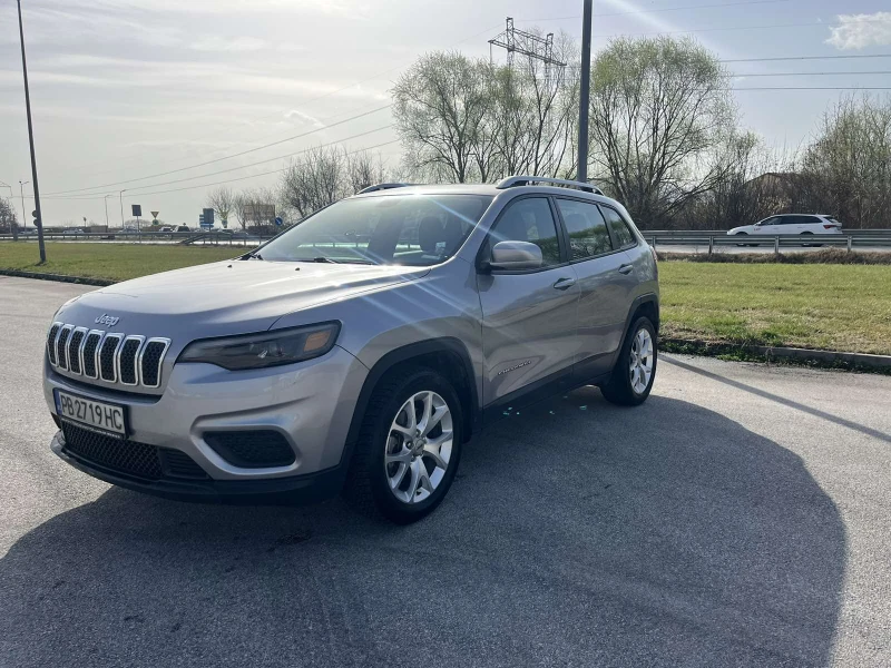 Jeep Cherokee, снимка 1 - Автомобили и джипове - 49485879