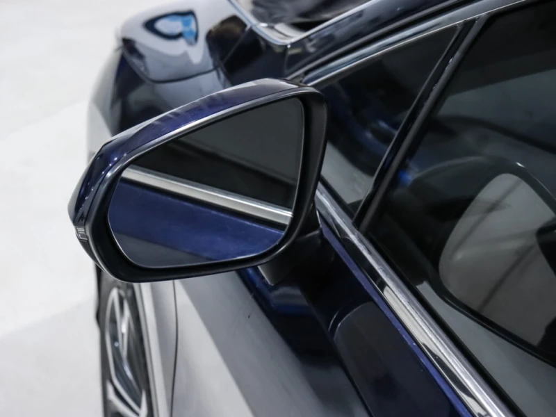 Lexus RX * / Luxury Pkg / AWD / Heated & Cooled Seats / Pow, снимка 11 - Автомобили и джипове - 52924354