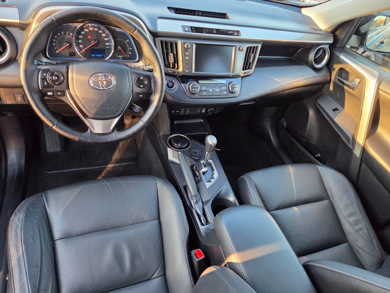 Toyota Rav4 2.0 i AUTOMAT, снимка 13 - Автомобили и джипове - 52991864