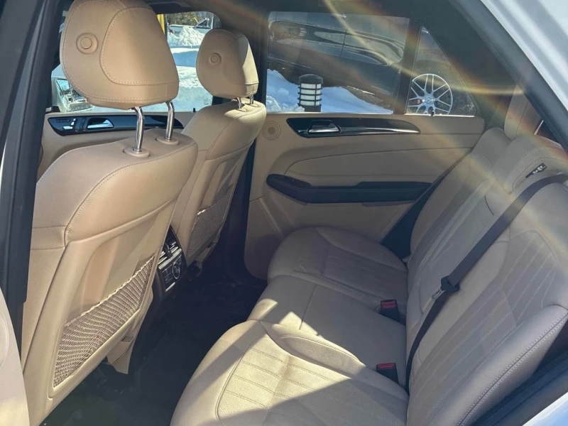 Mercedes-Benz GLE * 400 * CARFAX * ДВА КЛЮЧА* 360 КАМЕРИ* , снимка 11 - Автомобили и джипове - 53289519