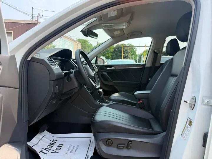 VW Tiguan Comfortline* AWD* КОЖА* ДИГИТАЛНО ТАБЛО, снимка 7 - Автомобили и джипове - 55559128