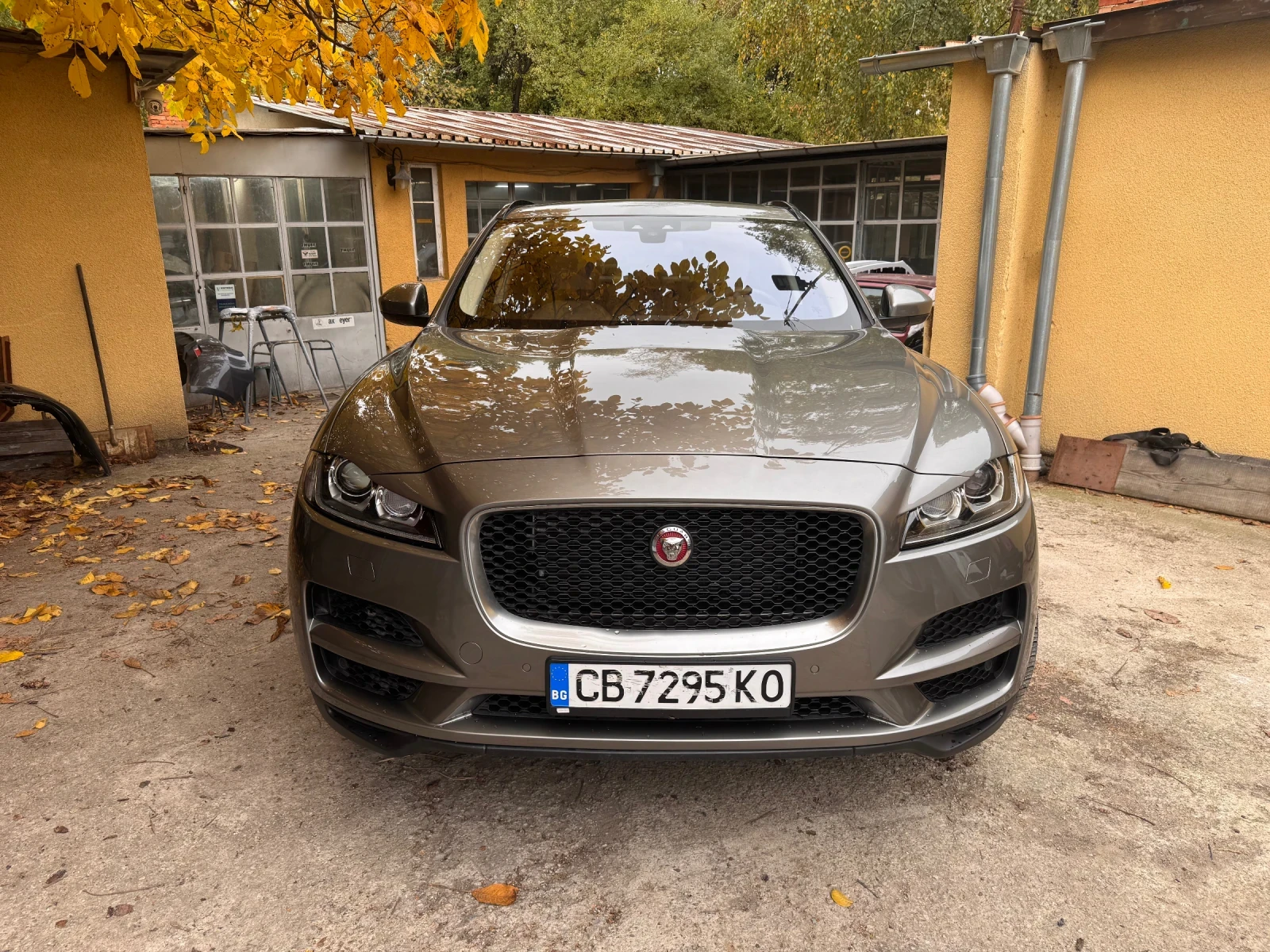Jaguar F-PACE 25t Prestige, снимка 16 - Автомобили и джипове - 48073569