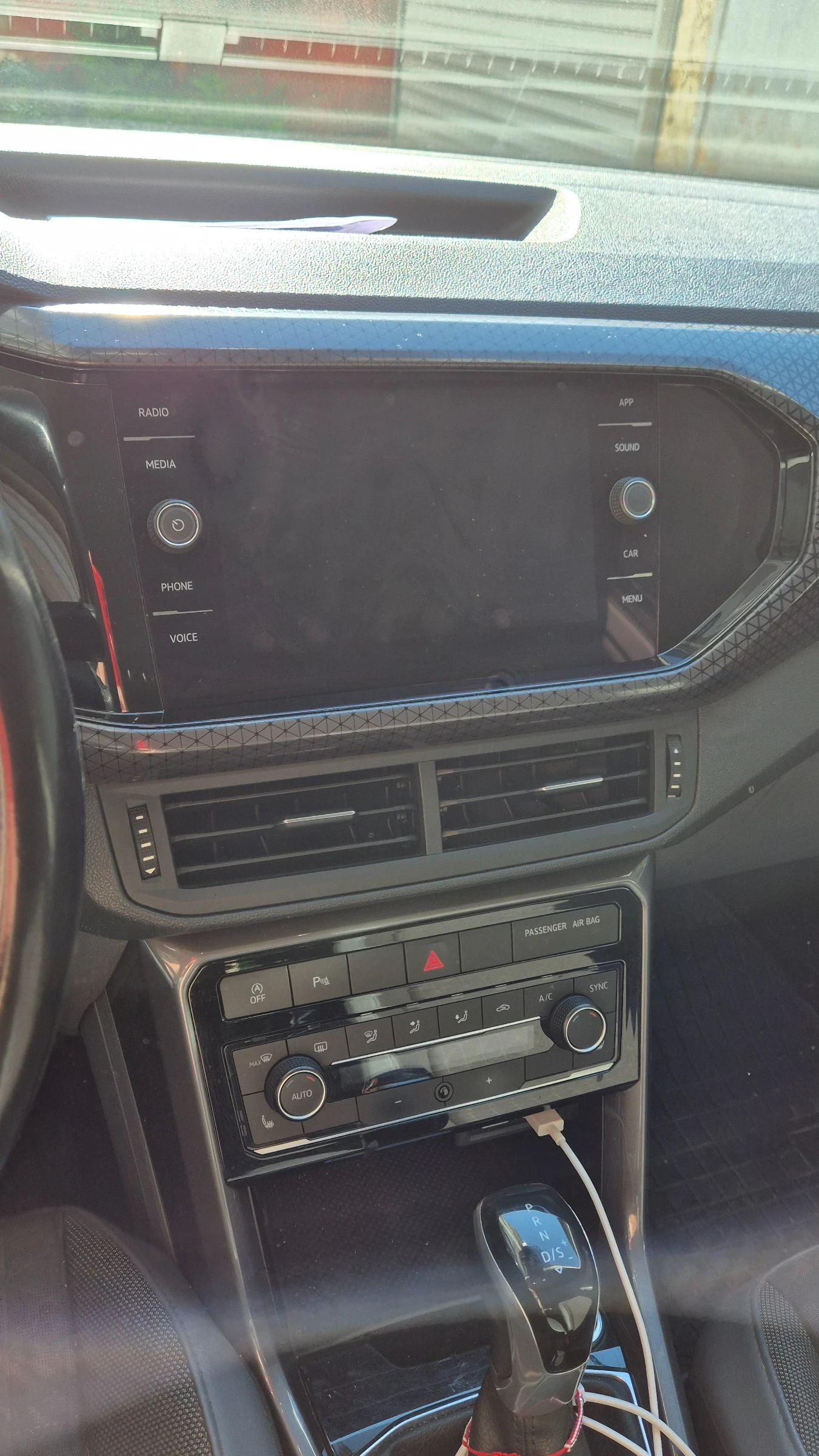 VW T-Cross  - изображение 6