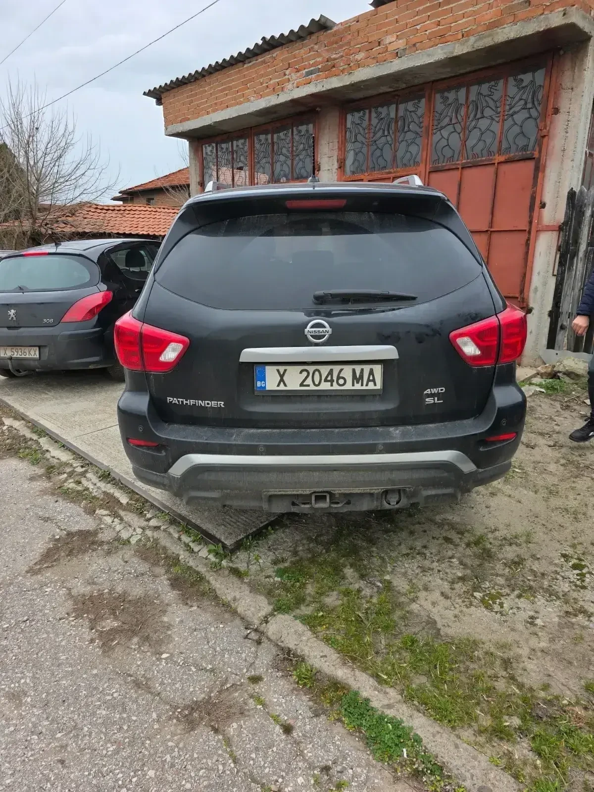 Nissan Pathfinder  - изображение 2