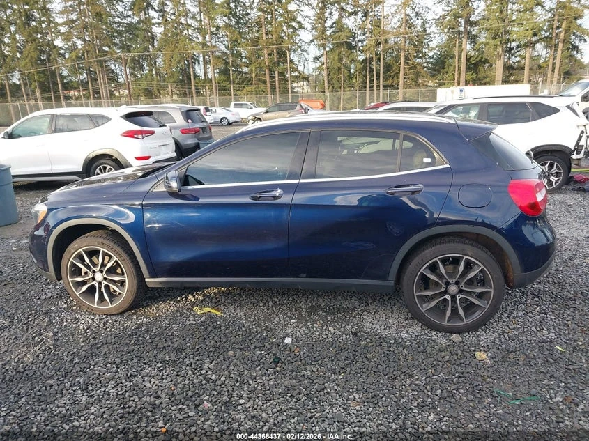 Mercedes-Benz GLA 250 2.0L I-4 DI, DOHC, VVT, TURBO, 208HP All Wheel, снимка 14 - Автомобили и джипове - 53733648