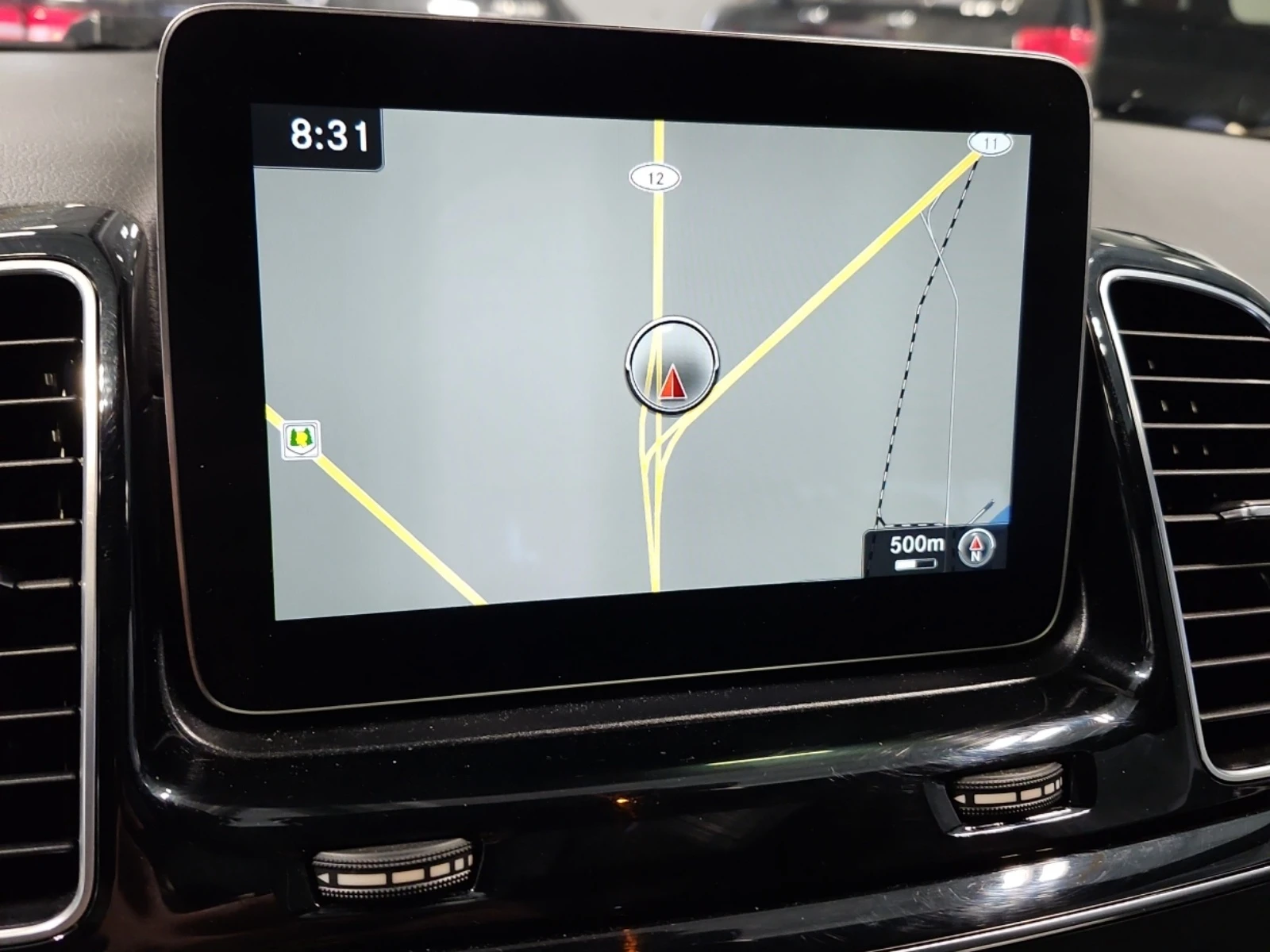 Mercedes-Benz GLE 43 AMG * * CARFAX * * АВТО КРЕДИТ * * , снимка 11 - Автомобили и джипове - 54034516