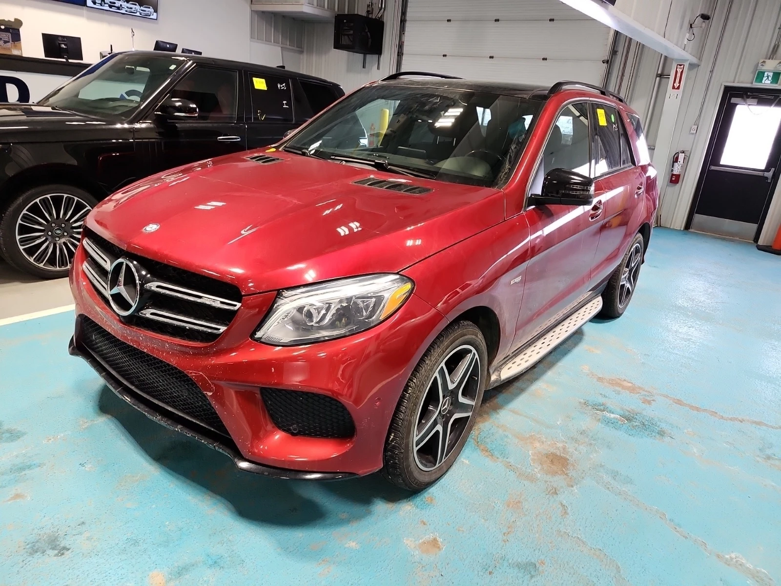 Mercedes-Benz GLE 43 AMG * * CARFAX * * АВТО КРЕДИТ * *  | Auto.bg — изображение 1