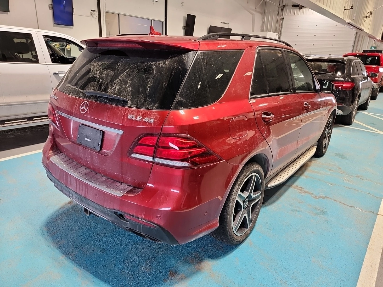 Mercedes-Benz GLE 43 AMG * * CARFAX * * АВТО КРЕДИТ * * , снимка 3 - Автомобили и джипове - 54034516