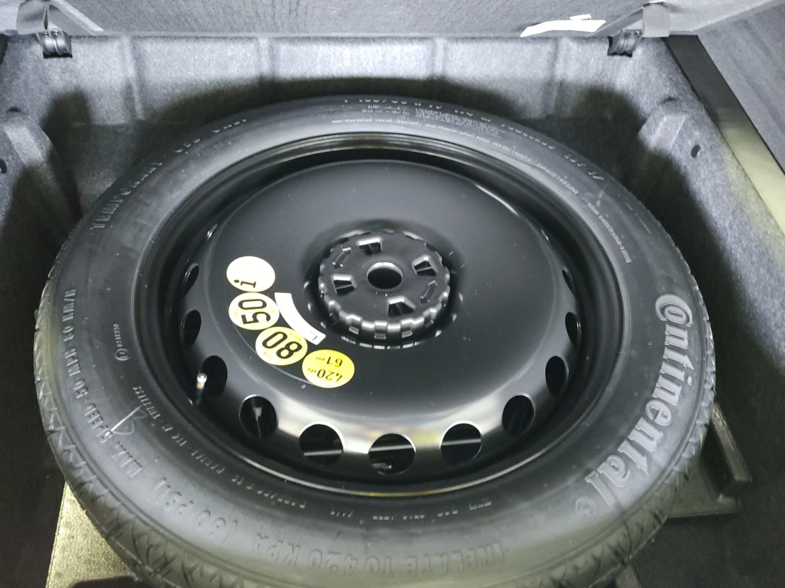 Mercedes-Benz GLE 43 AMG * * CARFAX * * АВТО КРЕДИТ * * , снимка 16 - Автомобили и джипове - 54034516