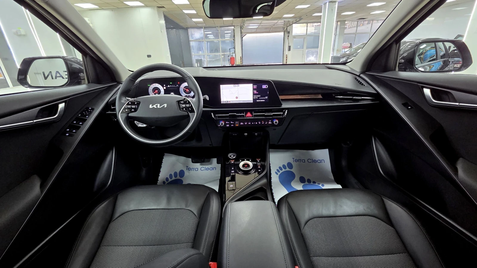 Kia Niro 64KWh/СЕРВИЗНА ИСТОРИЯ, снимка 11 - Автомобили и джипове - 54195872