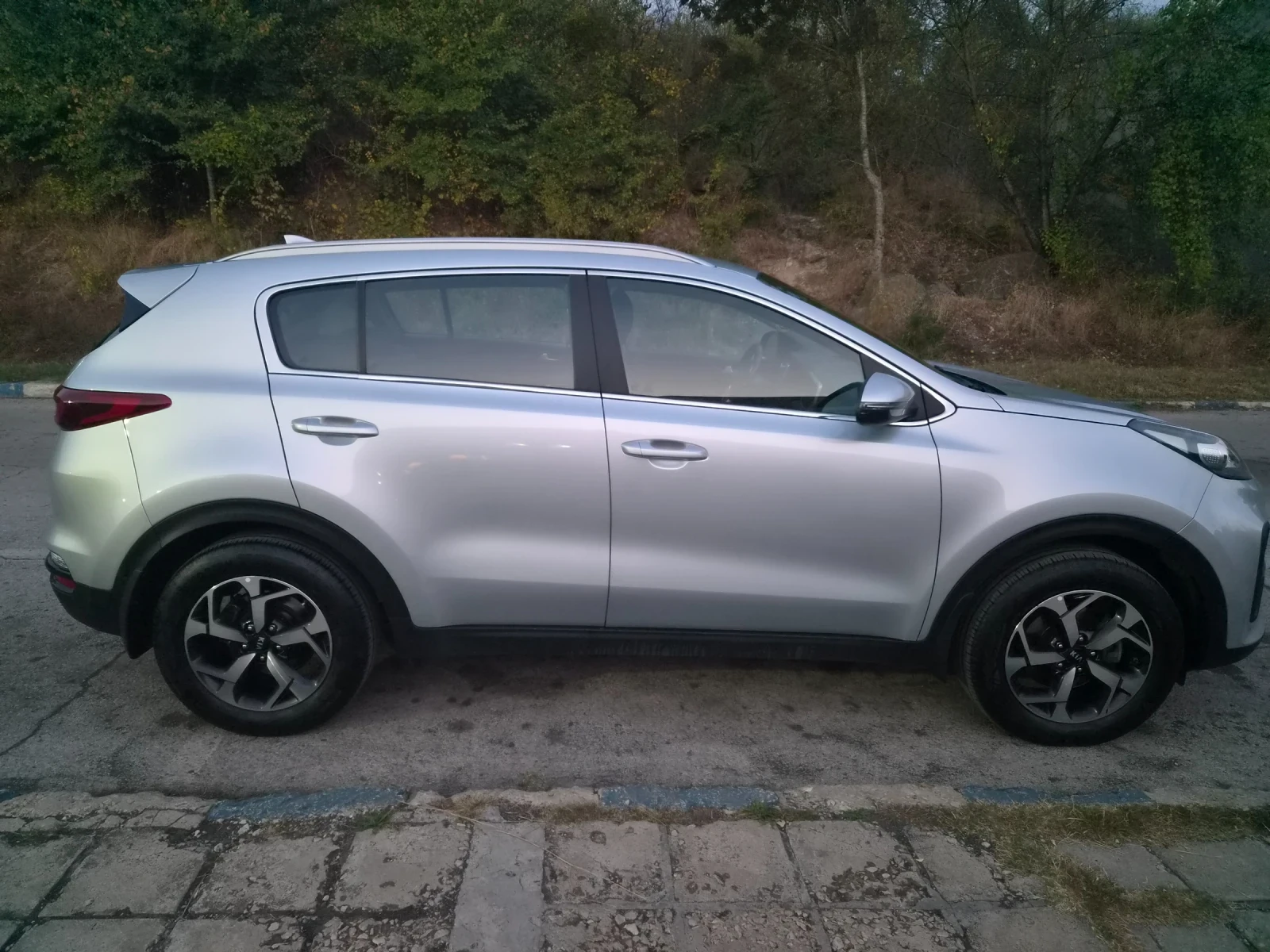 Kia Sportage, снимка 2 - Автомобили и джипове - 56465699