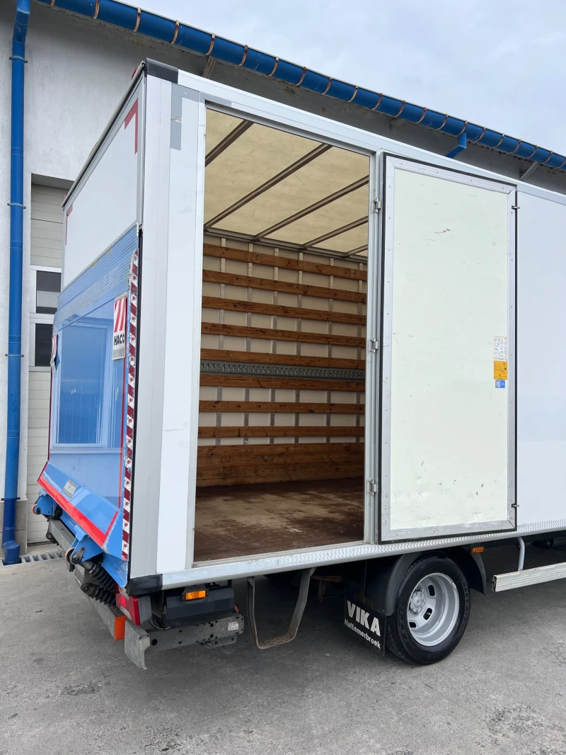 Iveco Daily Двойна гума / Б-категория / Падащ борд / AC, снимка 9 - Бусове и автобуси - 53005881