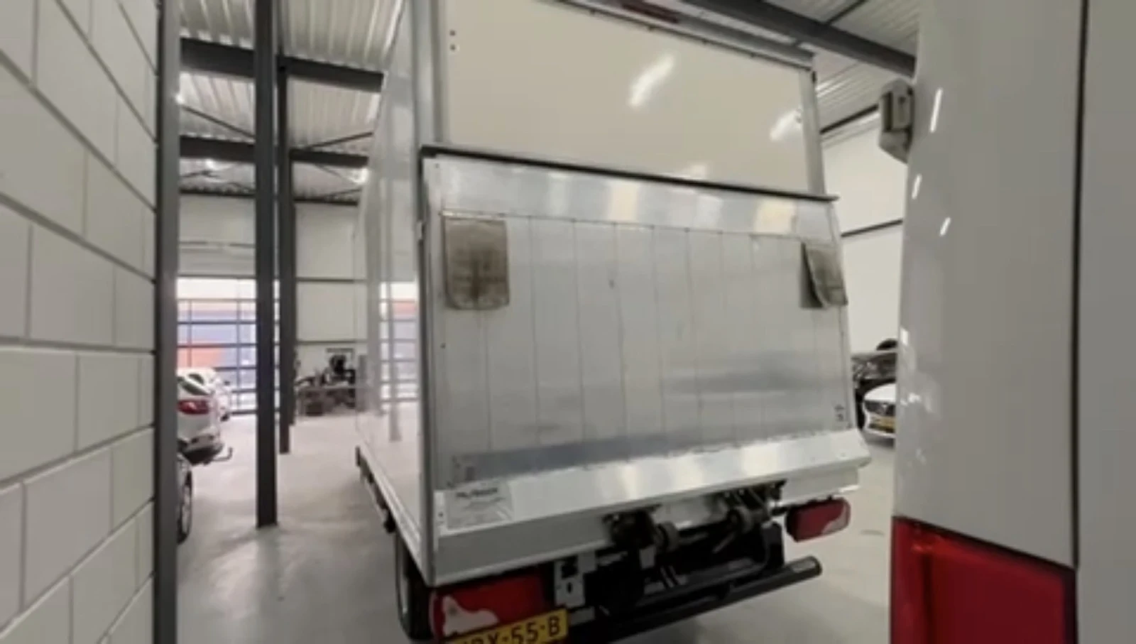 Mercedes-Benz Sprinter  - изображение 8