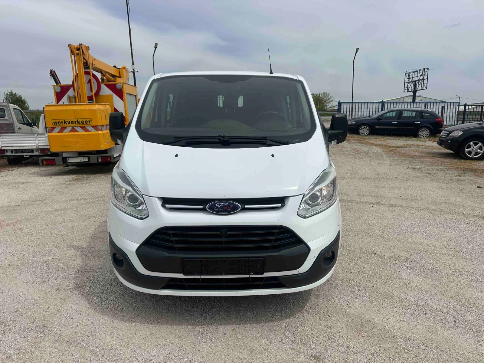 Ford Transit Custom, снимка 3 - Бусове и автобуси - 54478358