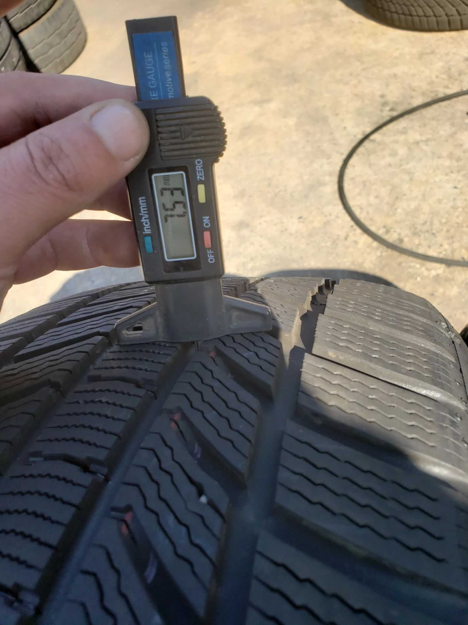  255/40R21 | Mobile.bg   9