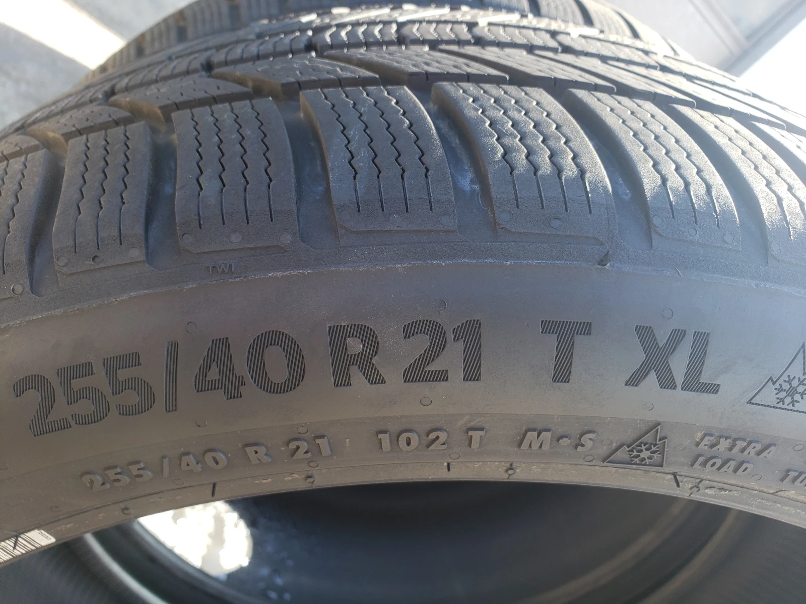  255/40R21 | Mobile.bg   6