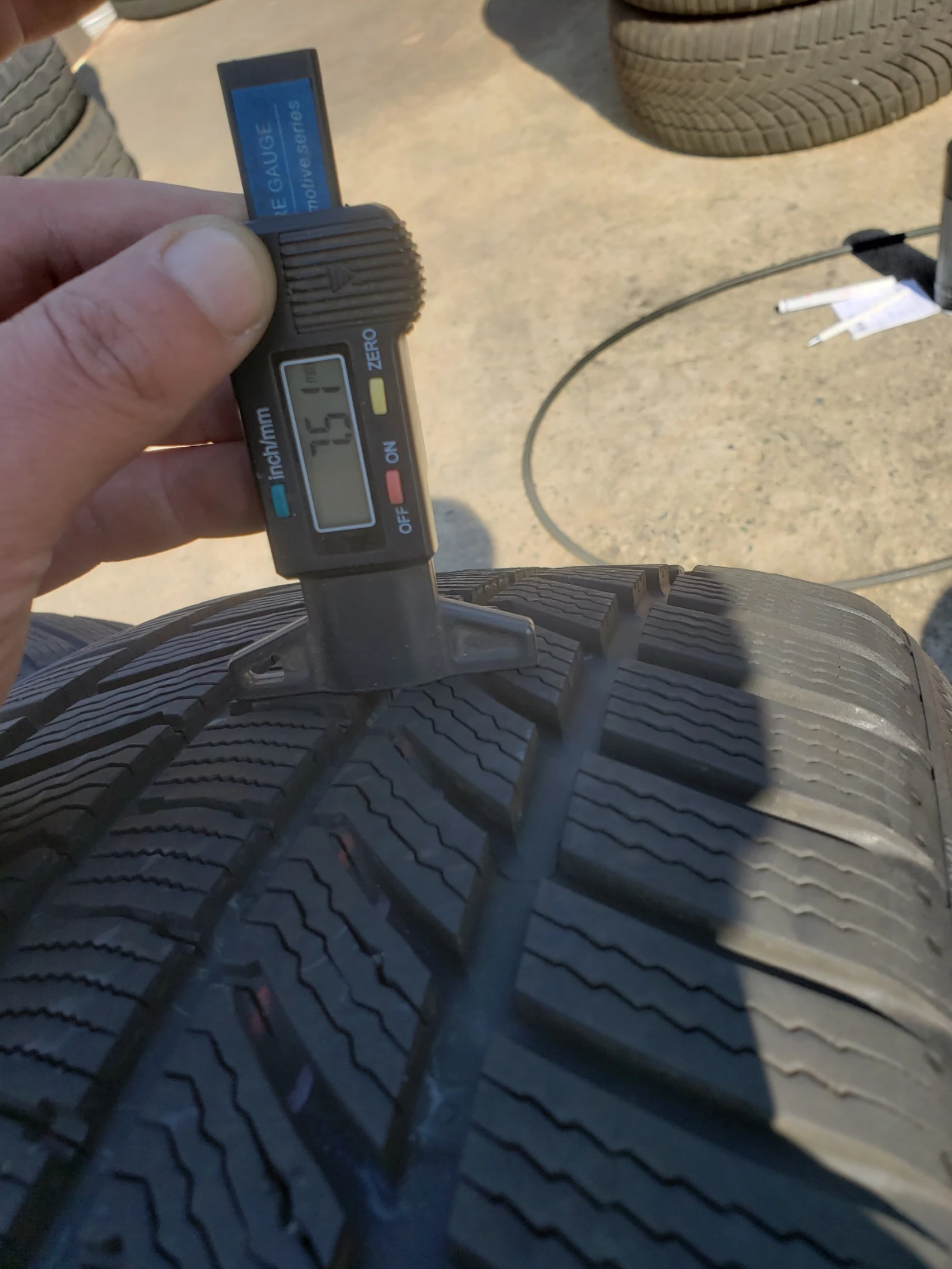  255/40R21 | Mobile.bg   8