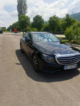 Mercedes-Benz E 220, снимка 3