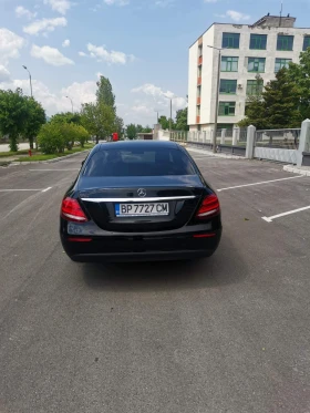 Mercedes-Benz E 220, снимка 10