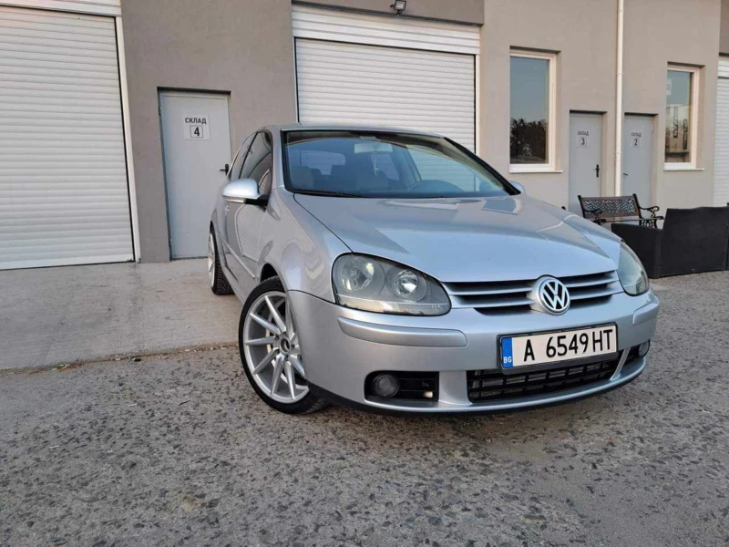 VW Golf, снимка 1 - Автомобили и джипове - 48214367