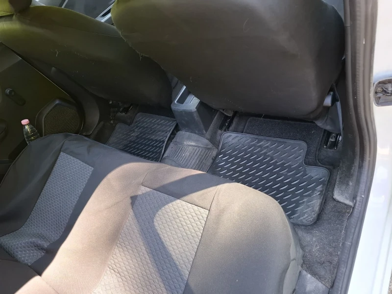 Dacia Logan 1.0, снимка 8 - Автомобили и джипове - 52062048