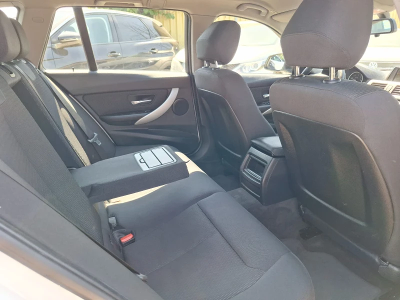 BMW 320 2.0D AVTOMAT, снимка 13 - Автомобили и джипове - 50953724