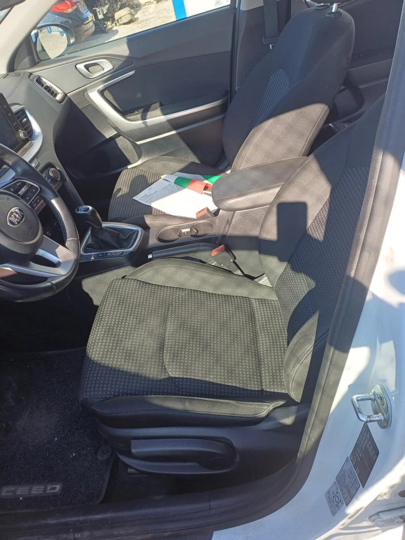 Kia Ceed 1.5i turbo-160кс-на части, снимка 6 - Автомобили и джипове - 52066626