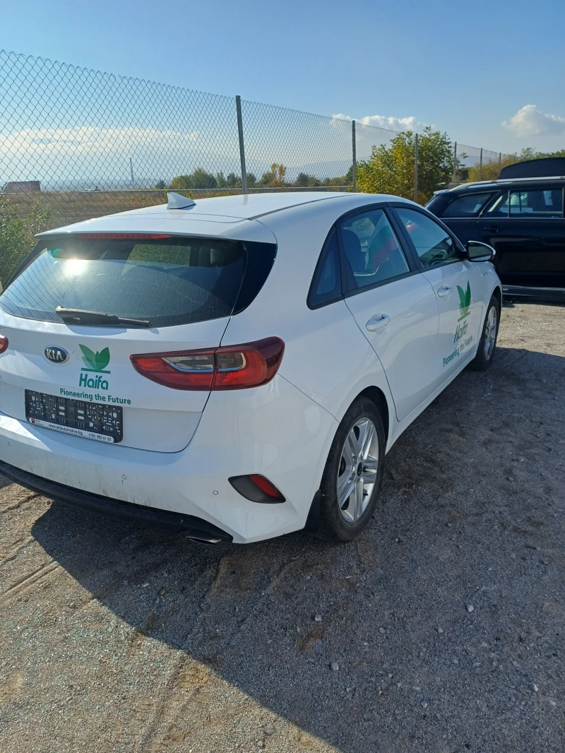 Kia Ceed 1.5i turbo-160кс-на части, снимка 3 - Автомобили и джипове - 52066626