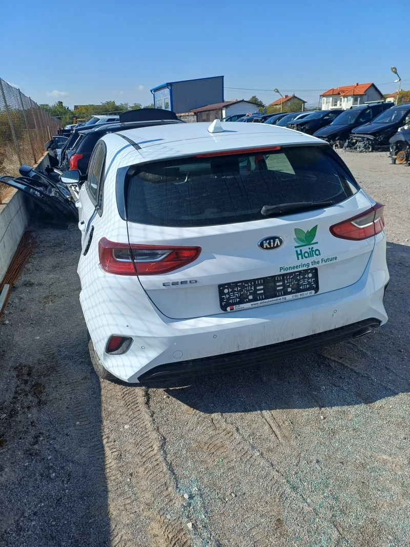 Kia Ceed 1.5i turbo-160кс-на части, снимка 4 - Автомобили и джипове - 52066626