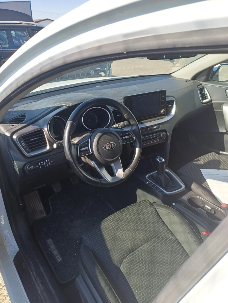 Kia Ceed 1.5i turbo-160кс-на части, снимка 7 - Автомобили и джипове - 52066626