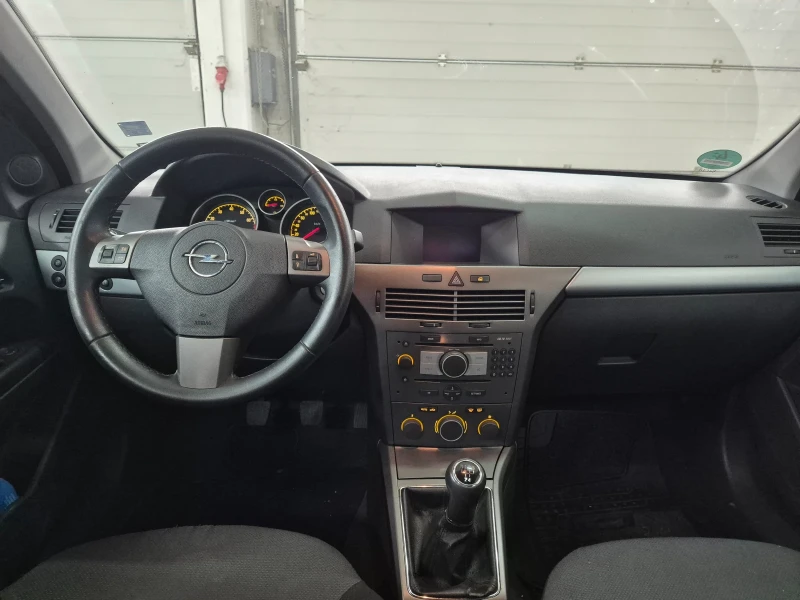 Opel Astra 1.6, снимка 6 - Автомобили и джипове - 52288299