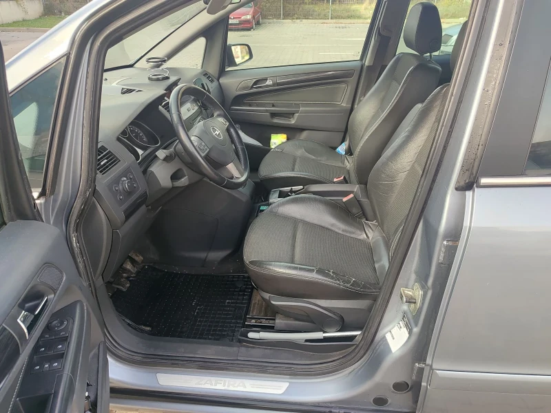 Opel Zafira, снимка 13 - Автомобили и джипове - 52433342