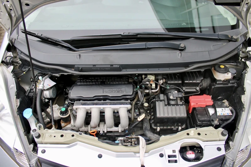 Honda Jazz 1.4 Si Facelift i-Vtec 9700 km !!, снимка 10 - Автомобили и джипове - 53038608