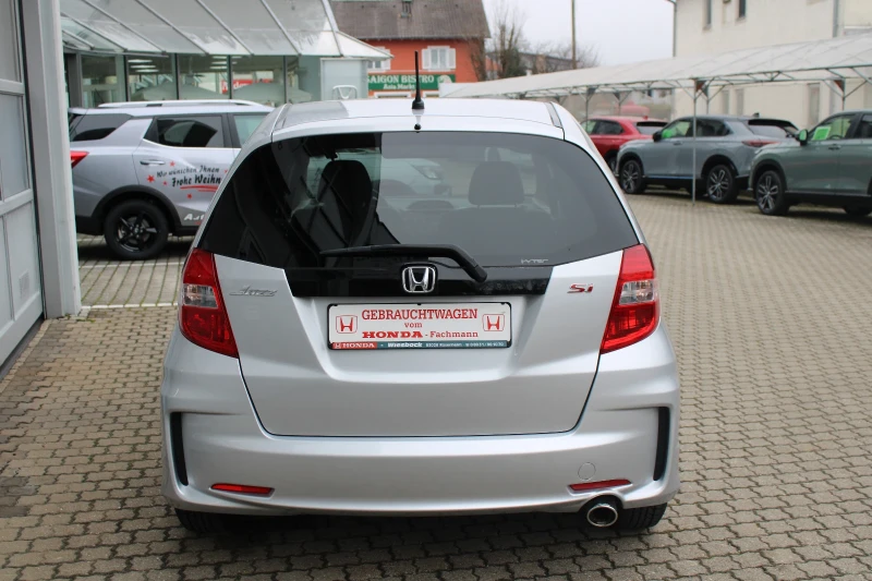Honda Jazz 1.4 Si Facelift i-Vtec 9700 km !!, снимка 5 - Автомобили и джипове - 53038608