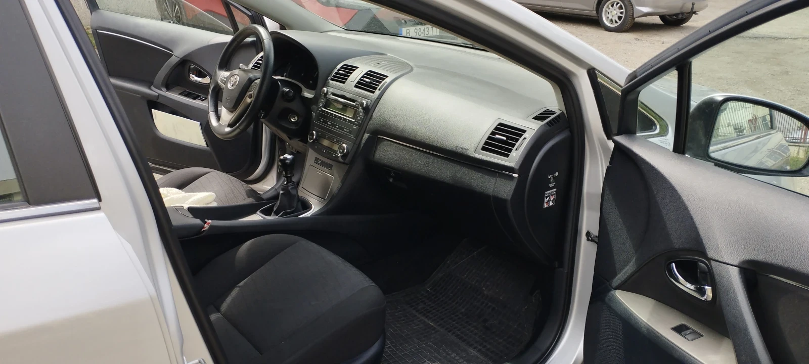 Toyota Avensis 1, 8-Бензин  - изображение 7