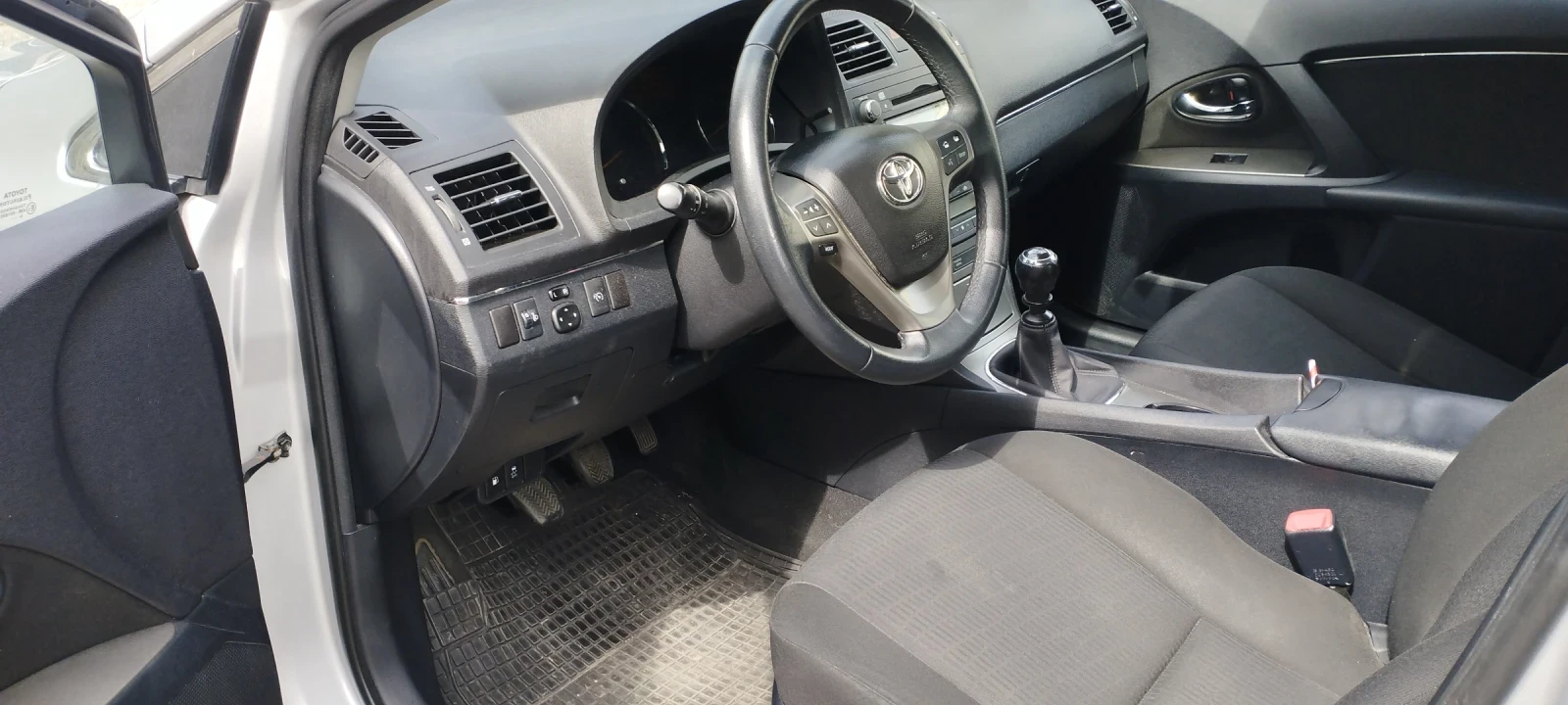 Toyota Avensis 1, 8-Бензин  - изображение 6