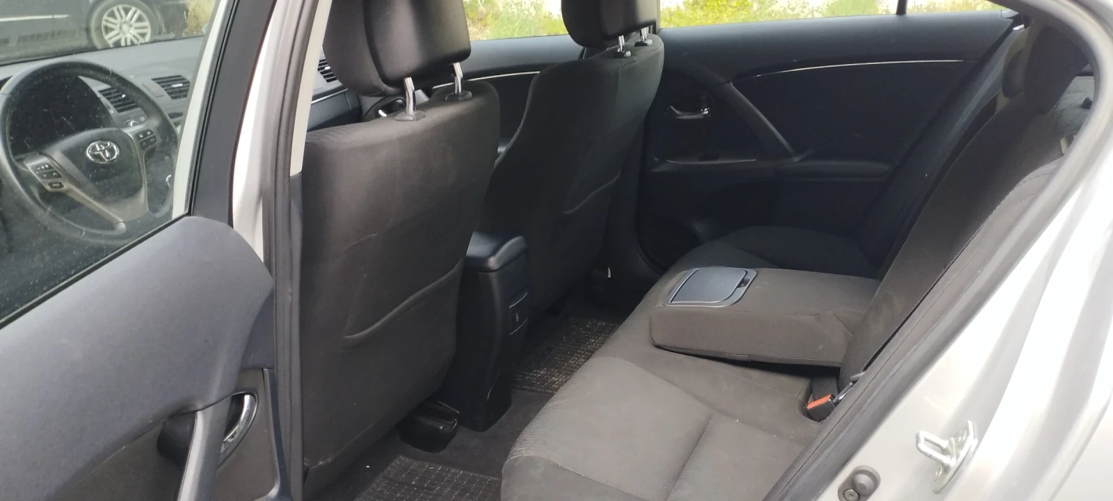 Toyota Avensis 1, 8-Бензин  - изображение 8