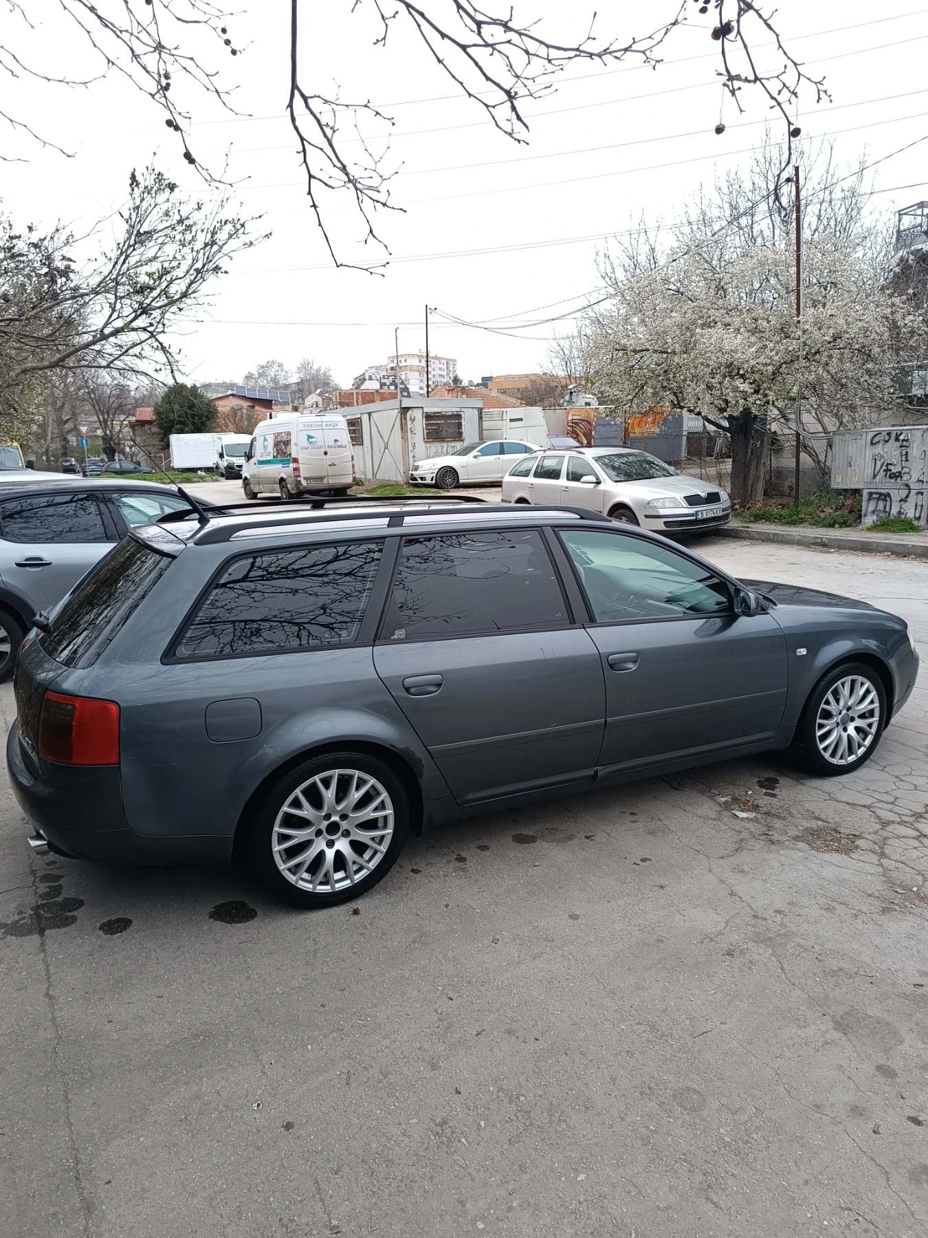 Audi A6 2.7 T  330+  | Mobile.bg   17