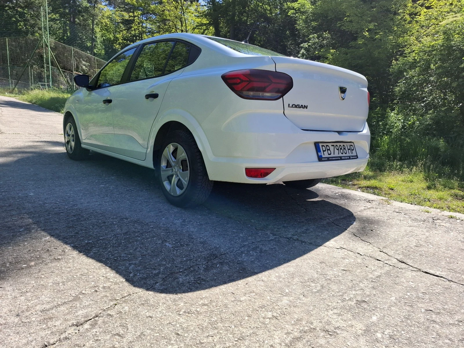 Dacia Logan 1.0 - изображение 4